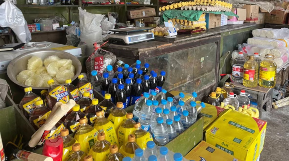 焦点娱乐:农村媒婆:村里有家暴、出轨,但没有单身自由